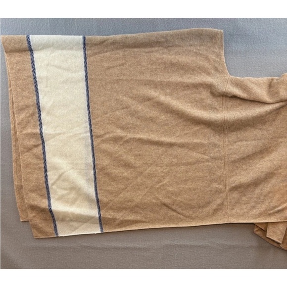 j mclaughlin Shall 100% Cashmere One Size Beige Blue Stripe White Wrap - Picture 5 of 6